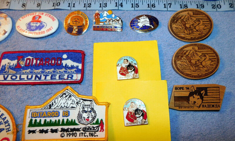 ALASKA IDITAROD Pin Husky Dog Sled Race Mushing Pins, Buttons Patches 36 Mix LOT Без бренда - фотография #6