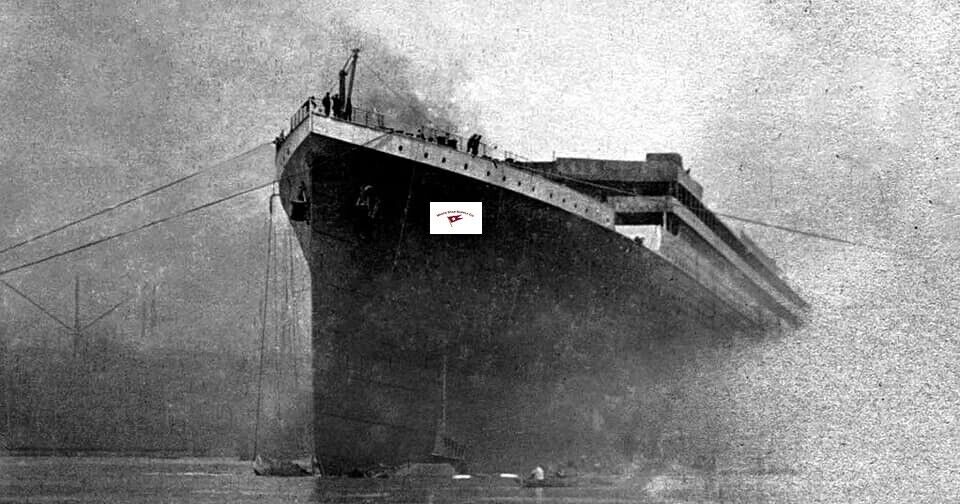 RMS TITANIC LAUNCH MAY 31, 1911, CLIMBING OUT OF THE MIST PHOTO REPRINT HQ PRINT Без бренда