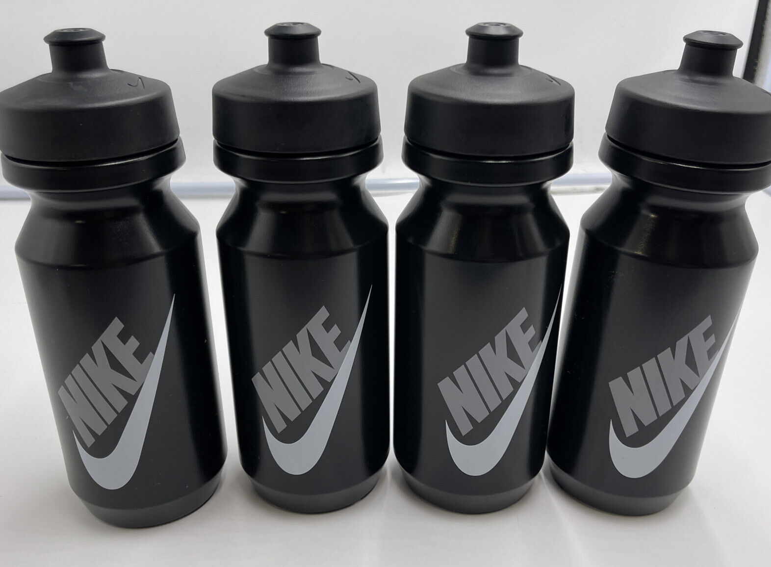 (QTY 4) Nike Squeeze BIG MOUTH BIDON 2.0 650 ML 18OZ Black Water Bottle MSRP $32 Nike 87930
