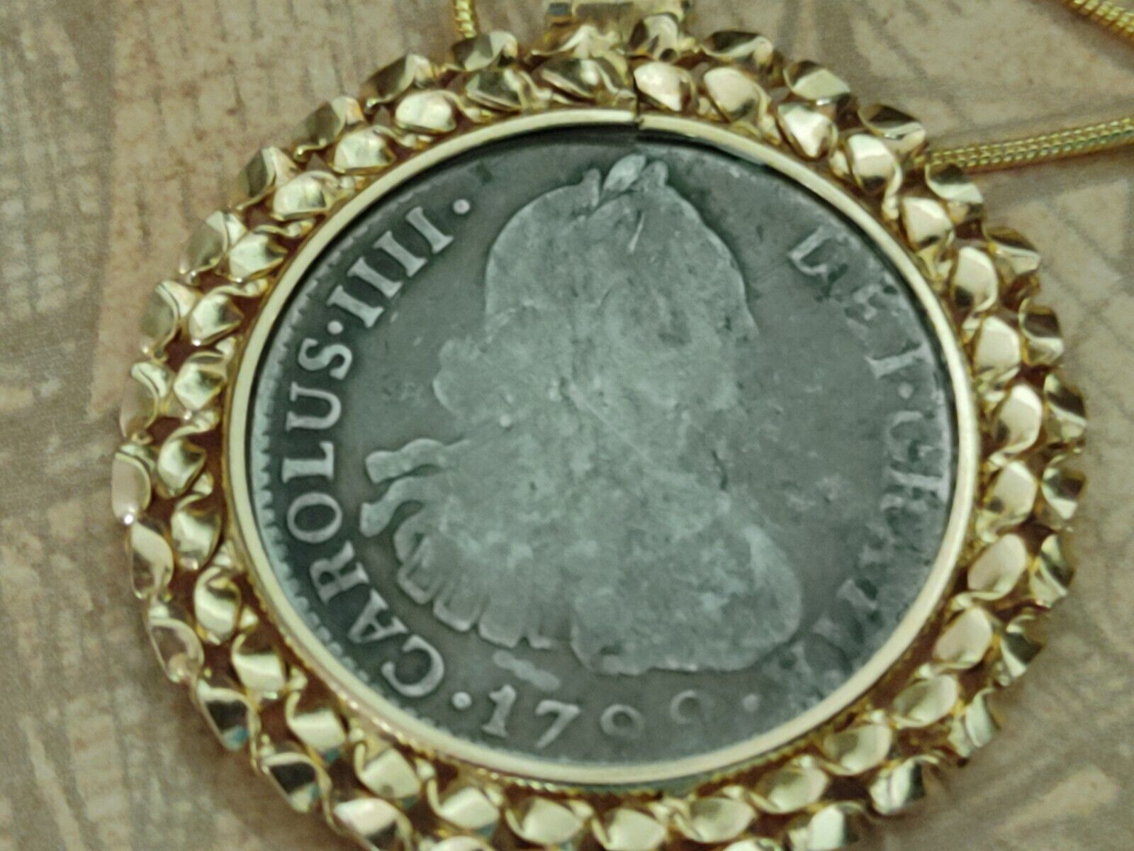 Genuine 1792 Spanish Peruvian Silver Coin Pendant & Gold Filled Chain w COA &Box Everymagicalday - фотография #4