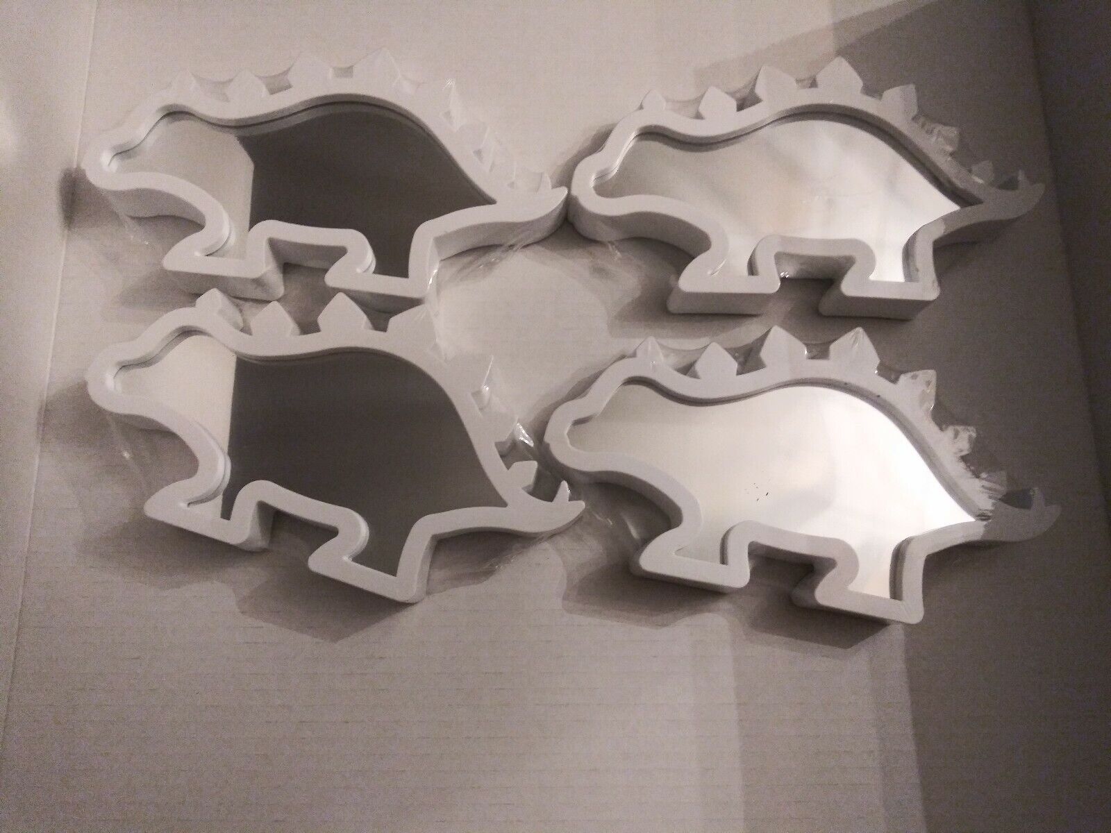 New- 4X Dino Mirror Free Standing Decor Lot Greenbrier