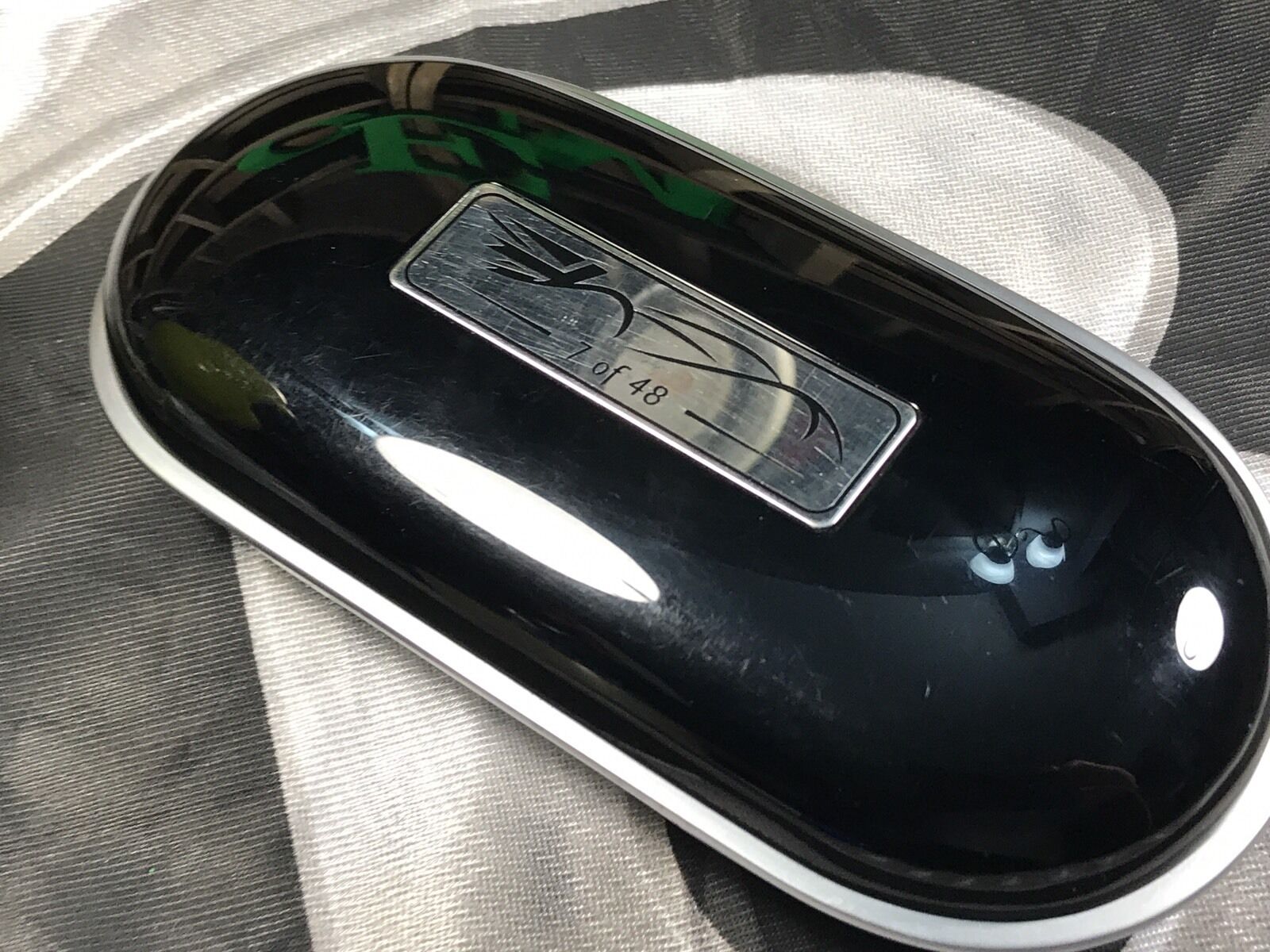 2013 LE MANS BENTLEY CONTINENTAL GT SUNGLASS CASE FOR CONSOLE (7 of 48) LMTD EDT Без бренда Continental GT
