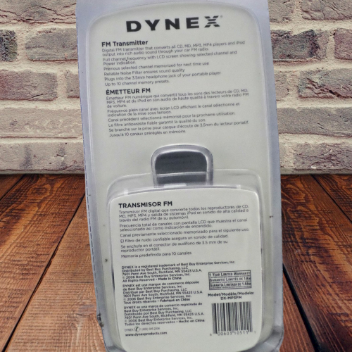 Brand New Dynex DX-MP3FM FM Transmitter Play Music Through Your Car Sealed! DYNEX DX-MP3FM - фотография #2