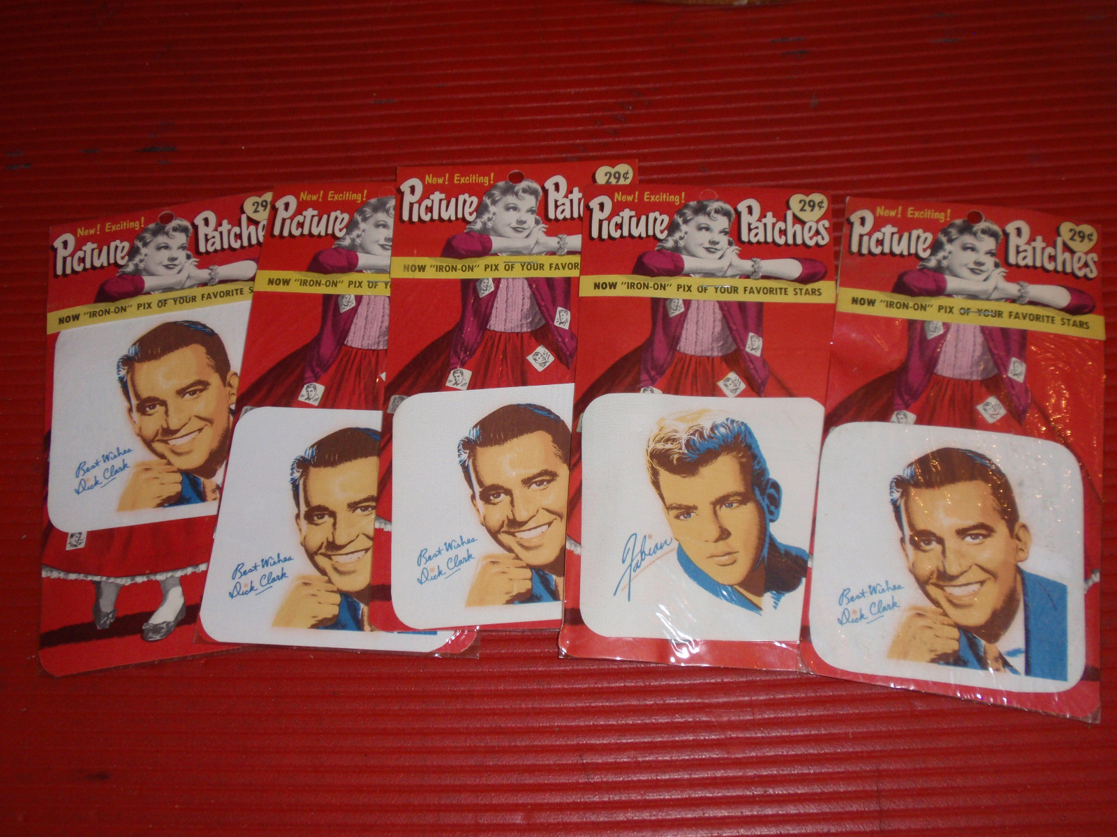 FIVE VINTAGE IRON-ON PATCHES DICK CLARK AND FABIAN PICTURE PATCHES 1960'S Без бренда