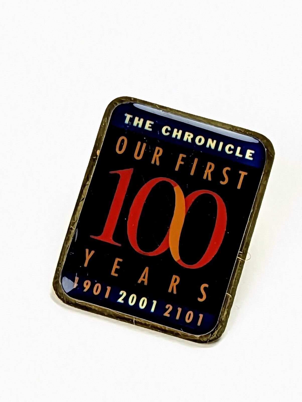 Houston Chronicle Newspaper 100 Years Lapel Hat Pin Commemorative 2001 1st 100 Без бренда