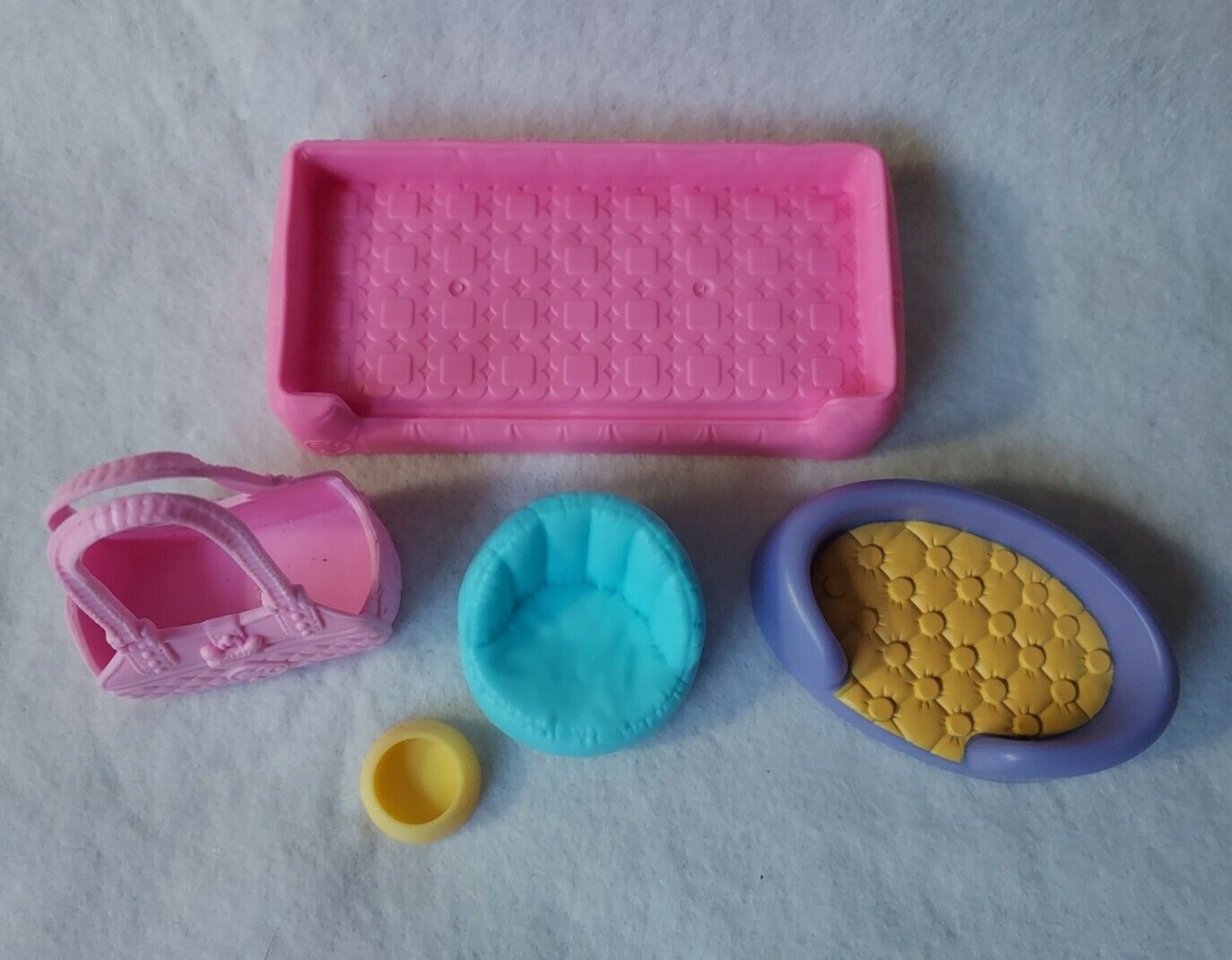 Barbie Pets and Beds & Photojournalist Lion Cubs Accessory Lot 11 pieces Mattel - фотография #9