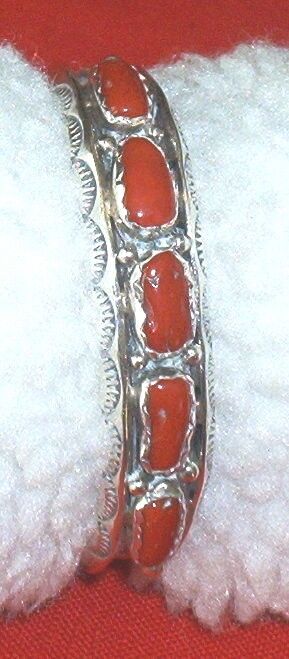 Navajo 5 Red Mediterranean Coral & Sterling Silver Bracelet Native American USA Без бренда