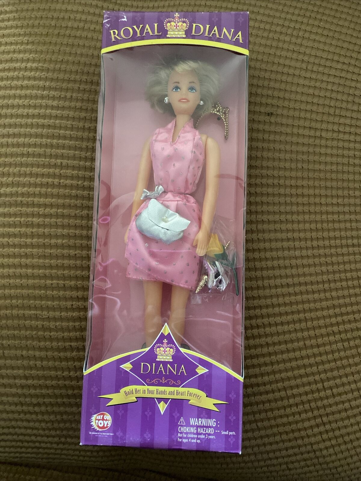 Rare Pink Royal Princess Wales Diana Barbie Doll Way Out Toys Collectible READ Без бренда
