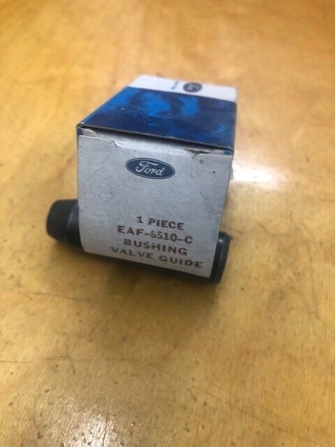 FORD/NEW HOLLAND TRACTOR EXHAUST VALVE GUIDES; FORD EAF-6510-C; SALE IS FOR 8PCS Без бренда FORD 4120,4121,4130,4140,501,541,600,601,611,620 - фотография #2
