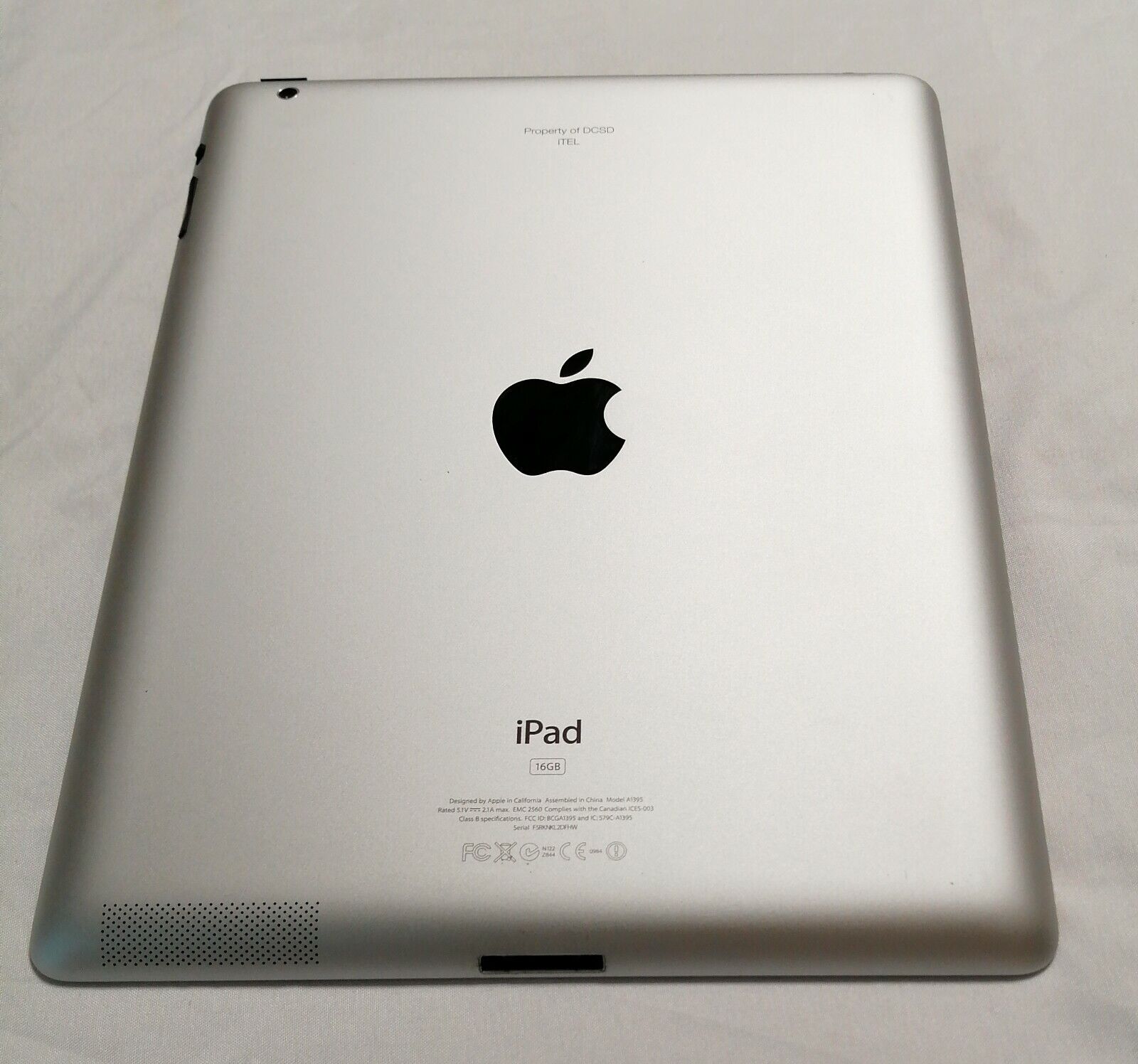 Apple iPad 2 16GB Wi-Fi 9.7" Tablet bundle w/Case and Charging cable Apple Apple iPad 2 - фотография #2