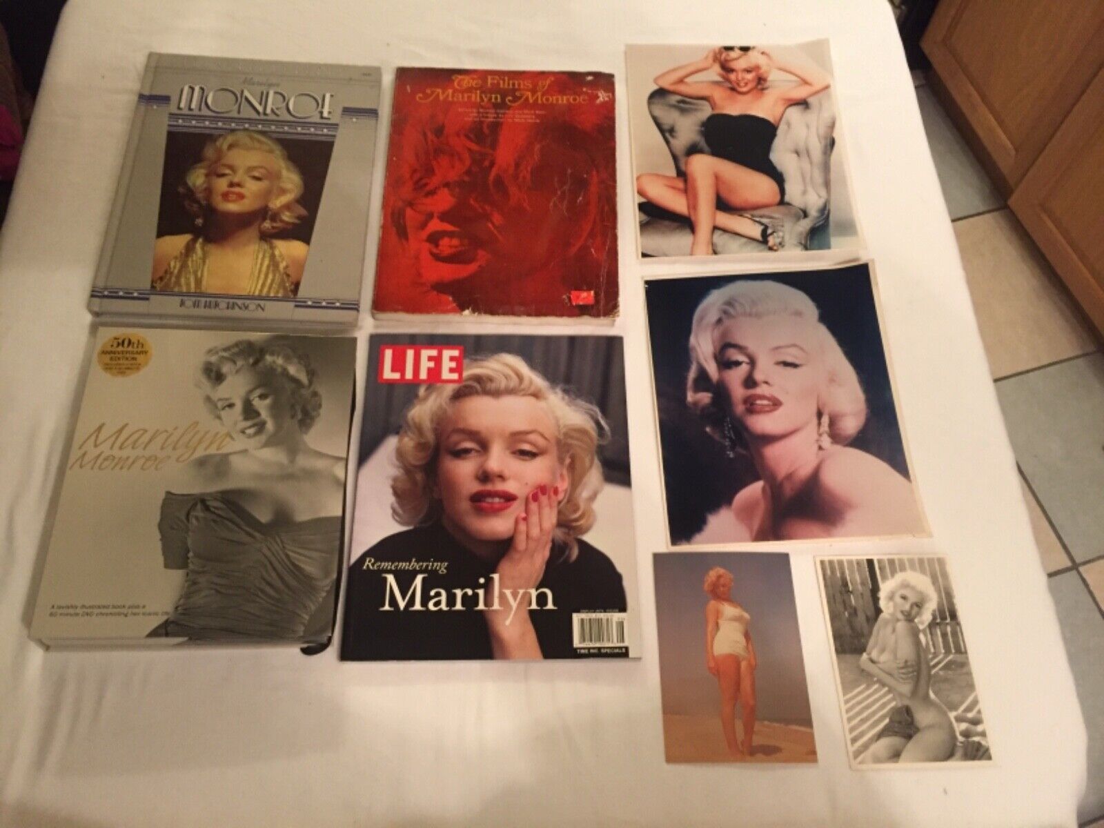 Marilyn Monroe Lot of 8 Photographs Post cards 50th Anniversary Edition Books  Без бренда