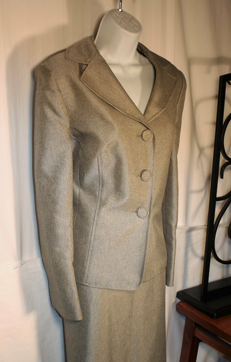 WOMENS GORGEOUS GOLD W/GREEN UNDERTONES SKIRT SUIT by LeSuit SIZE 12 Le Suit Does Not Apply - фотография #2