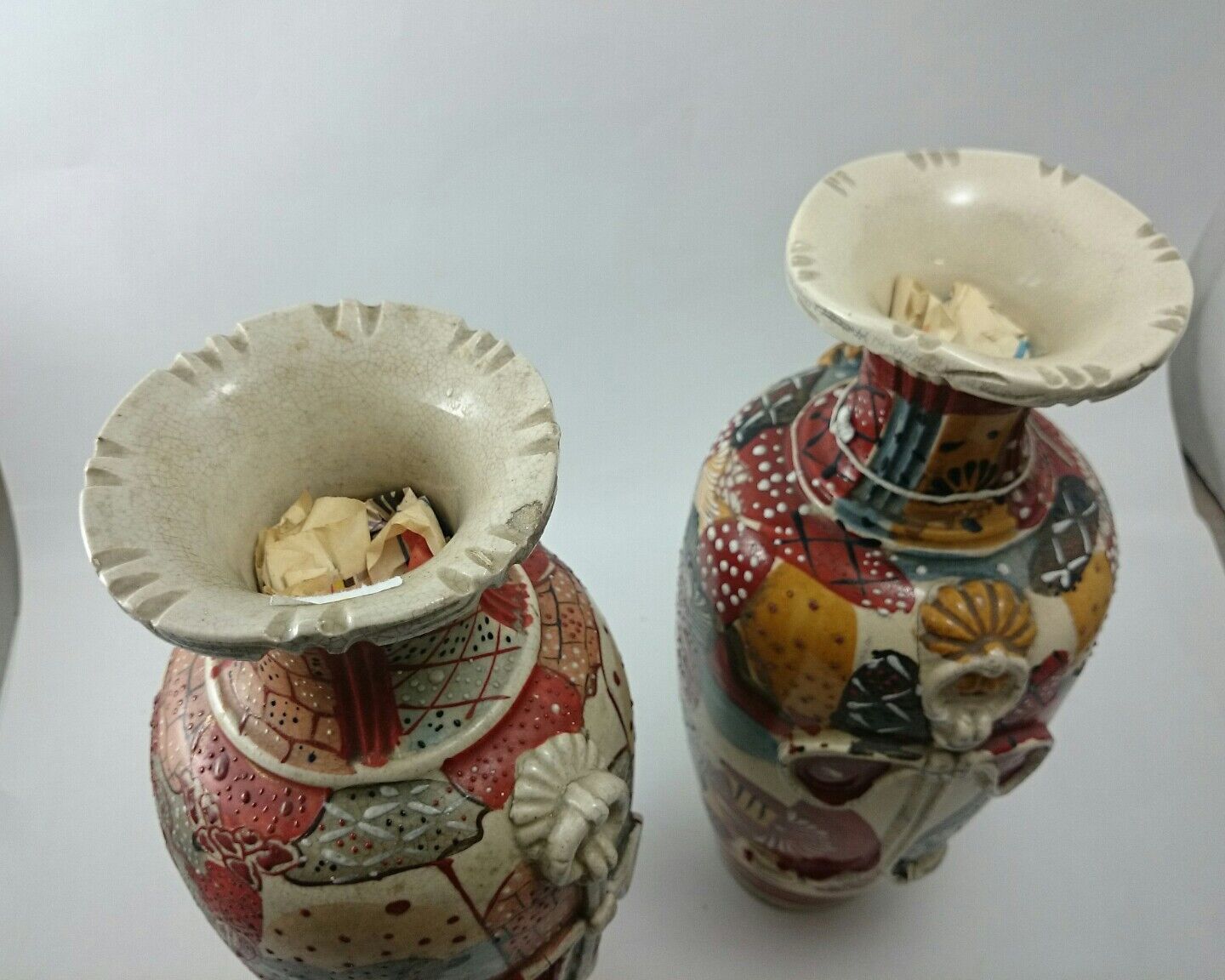 JAPANESE VASES Vintage Pair Ornate Asian Painted Craquelure Decor Pot ART  Без бренда - фотография #10