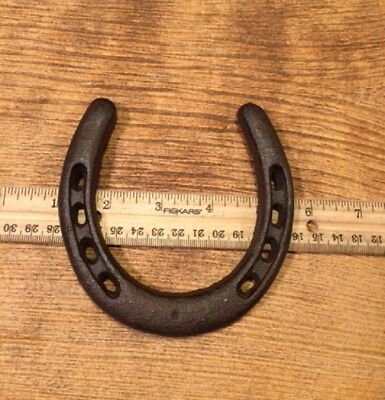 Horse Shoes Rustic Cast Iron 5" tall x 4 3/4" wide (Set of Six) 0170-05208 Без бренда 0170-05208 - фотография #11