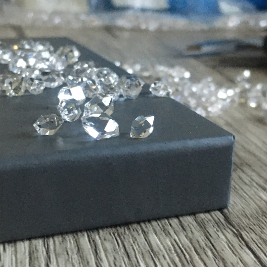 24 pcs Herkimer diamond crystals , 5 to 7 mm Без бренда - фотография #6