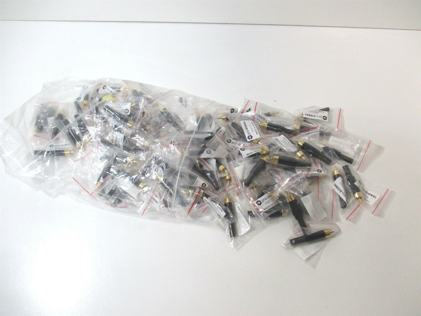 Rean (NYS373-0) Black Metal Body Phono Plug w/ Gold Plated Contacts - Lot of 92  REAN NYS373-0