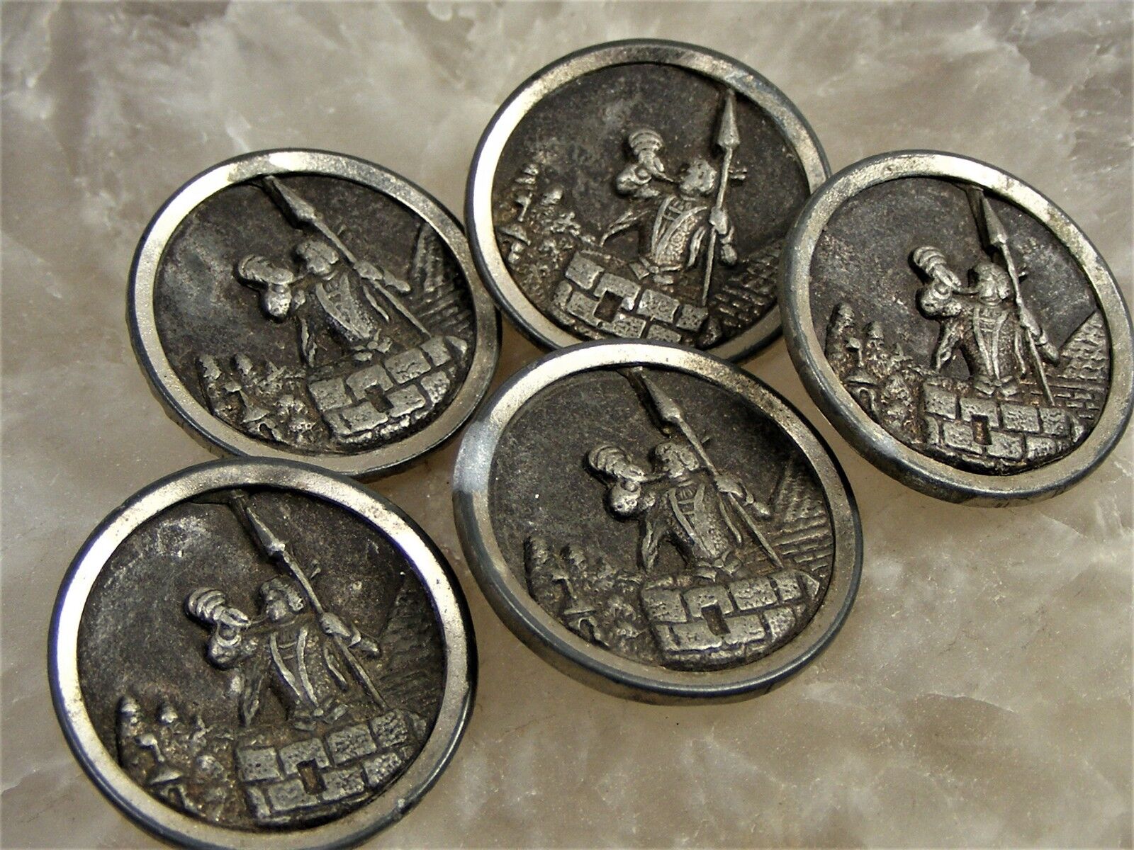 Antique Brass & Pewter Coat Story Book BUTTON Lot o 5 Soldier Castle Wall Spear  Без бренда - фотография #4
