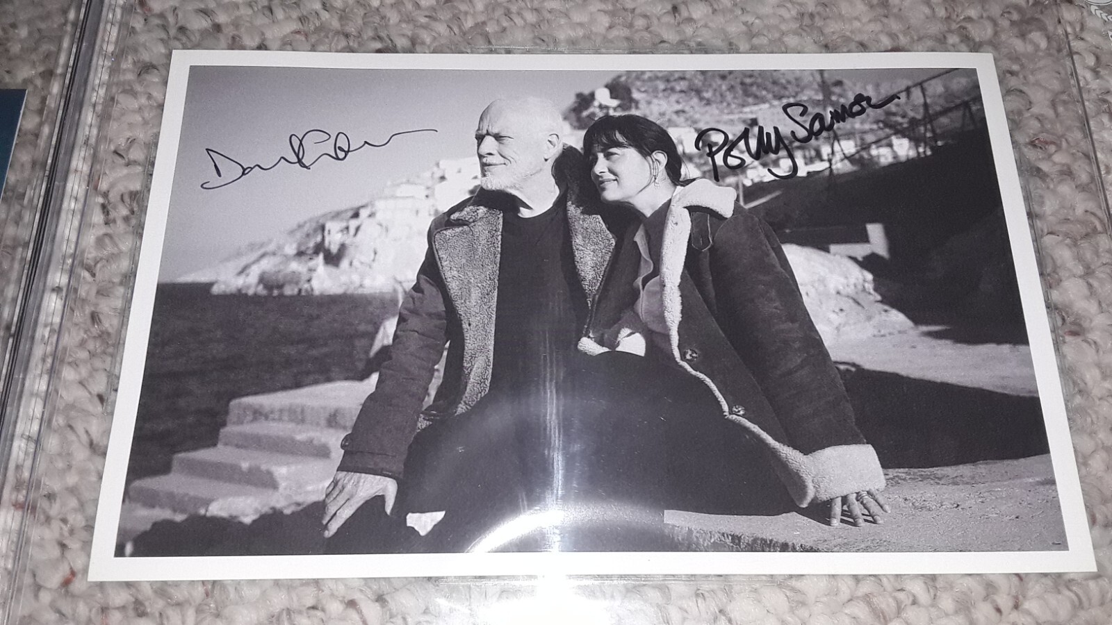 2) DAVID GILMOUR SIGNED POLLY SAMSON SIGNED AUTO PICTURE AND YES,I HAVE GHOSTS Без бренда - фотография #3