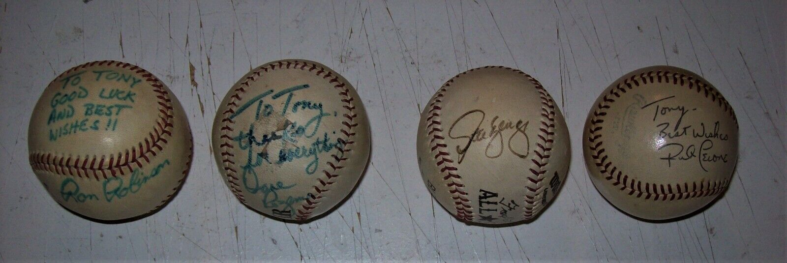 LOT OF 4 DIFF. AUTOGRAPHED BB's: S.YEAGER, R.ROBINSON; R.CERONE; D.ROZEMA Без бренда