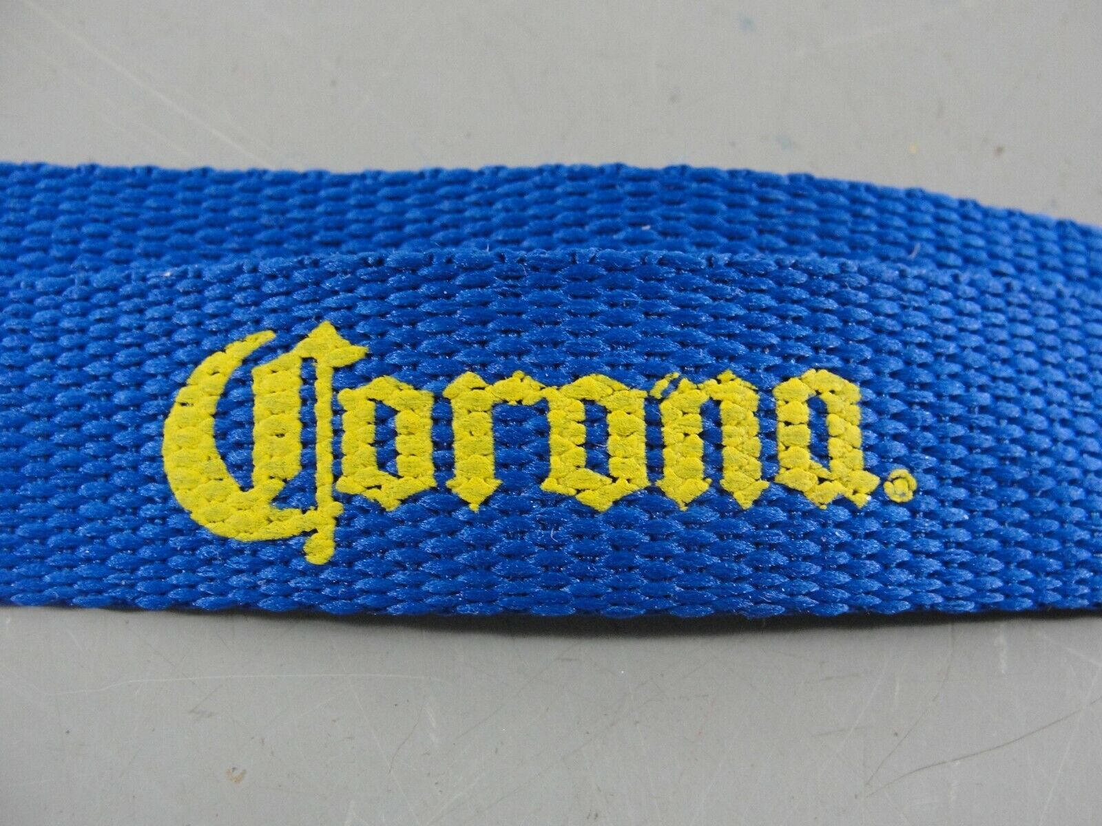 CORONA BEER LOT 2 BLUE YELLOW 👑 NO HANDS FREE BOTTLE NECK HOLDER LANYARD NEW Corona - фотография #4