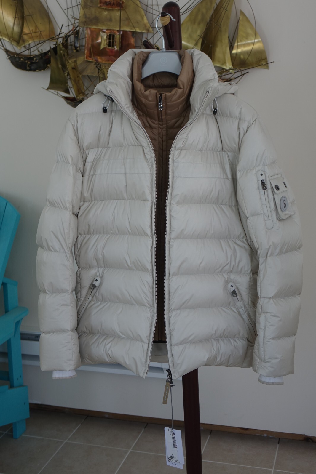 BOGNER Sim-D Down Ski Jacket, Men's 40, Ivory/Caramel, Powder Skirt Bogner - фотография #7
