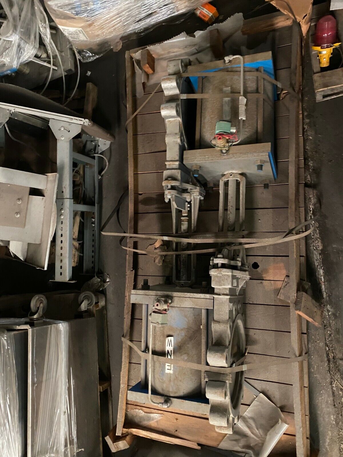 Knife Gate Valve with Pneumatic Actuator Lot  Без бренда