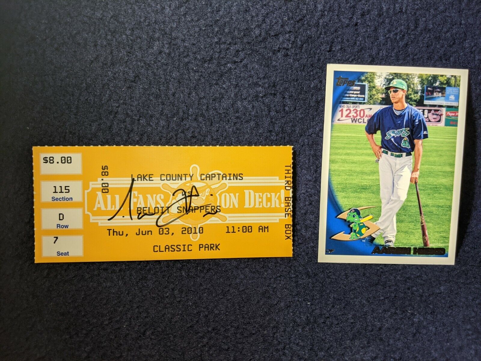 Aaron Hicks MiLB signed ticket & 2010 Topps card ($15 OBO) Twins & Yankees Без бренда