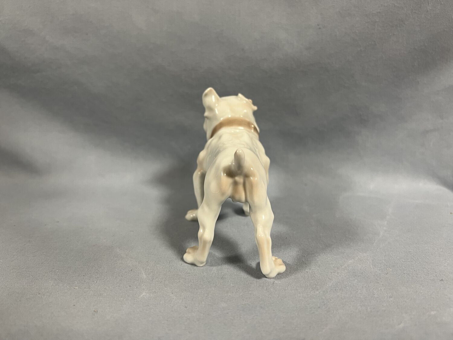 Bing & Grondahl Denmark B&G 2172 Bulldog Porcelain Dog Figurine 3.5" H x4.5" L Bing Grondahl - фотография #4