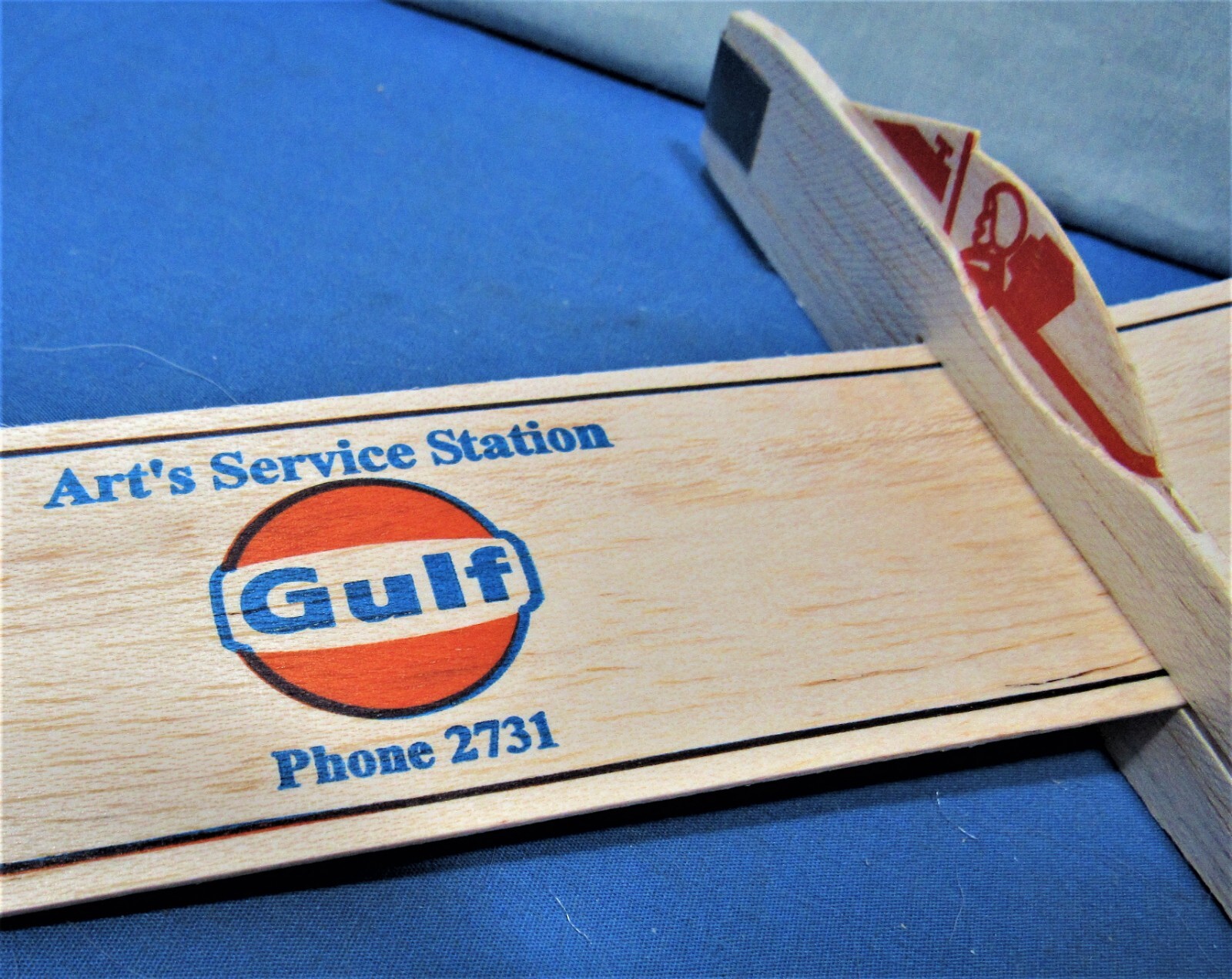 Gulf Gas Station Promo ~ 2 Balsa Wood Glider Airplanes Gulf - фотография #6