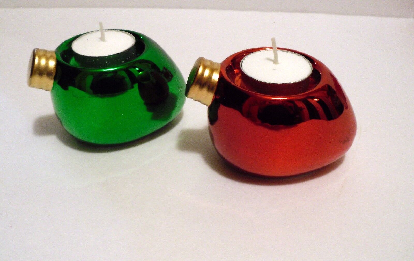Set of 2 Christmas Light Bulb Tealight Candle Holders w/ candles Без бренда