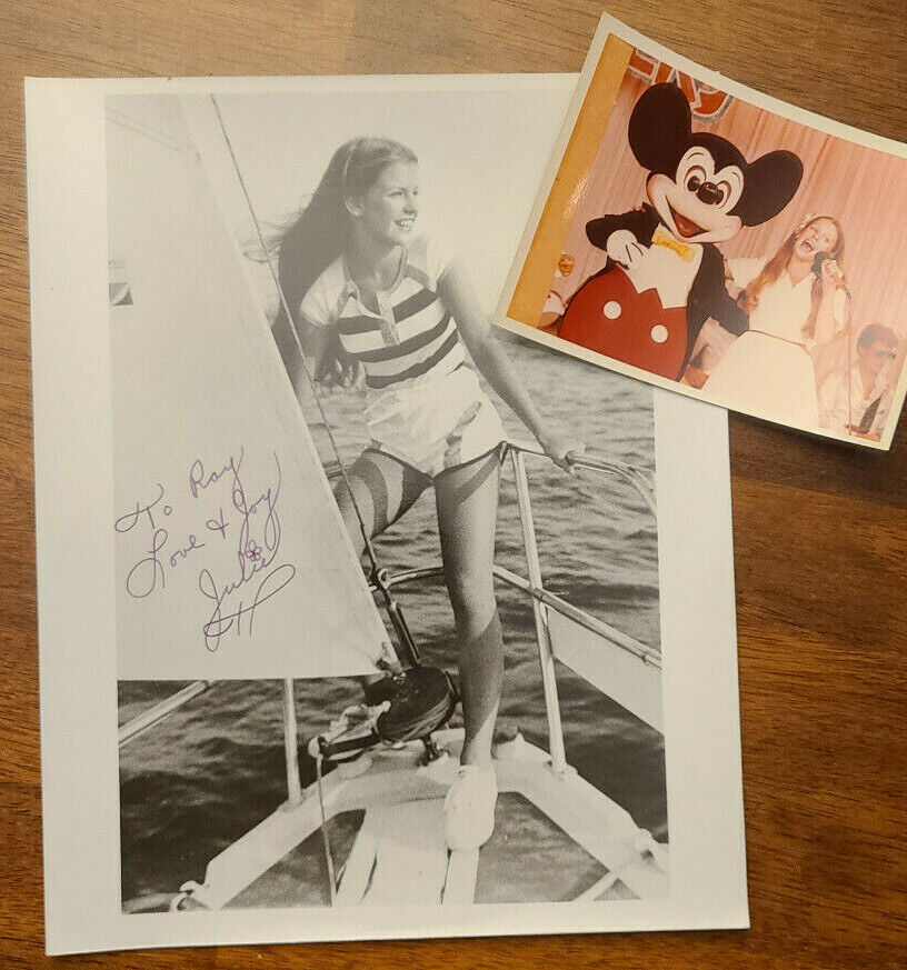 Actress Julie Piekarski - Signed Celebrity Autograph - Disney Mouseketeer, 8x10 Без бренда