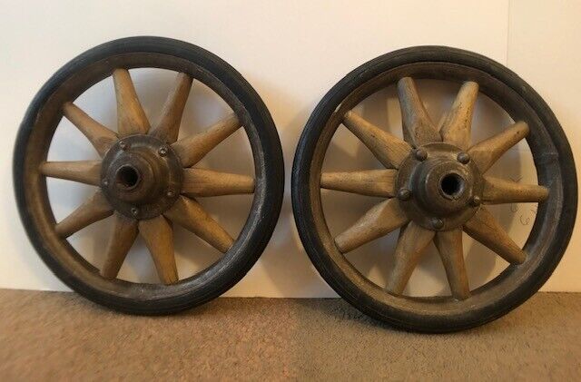 Antique 2 of 8" Wagon Wheels 1/2”diameter 10 spokes wood with rubber tire "rare" Без бренда