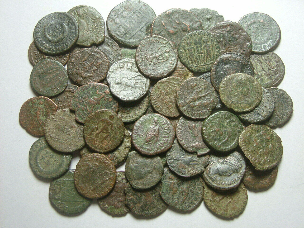 Lot 5 Ancient Roman coin Constantine Valentinian Licinius Consantius Claudius Без бренда - фотография #7
