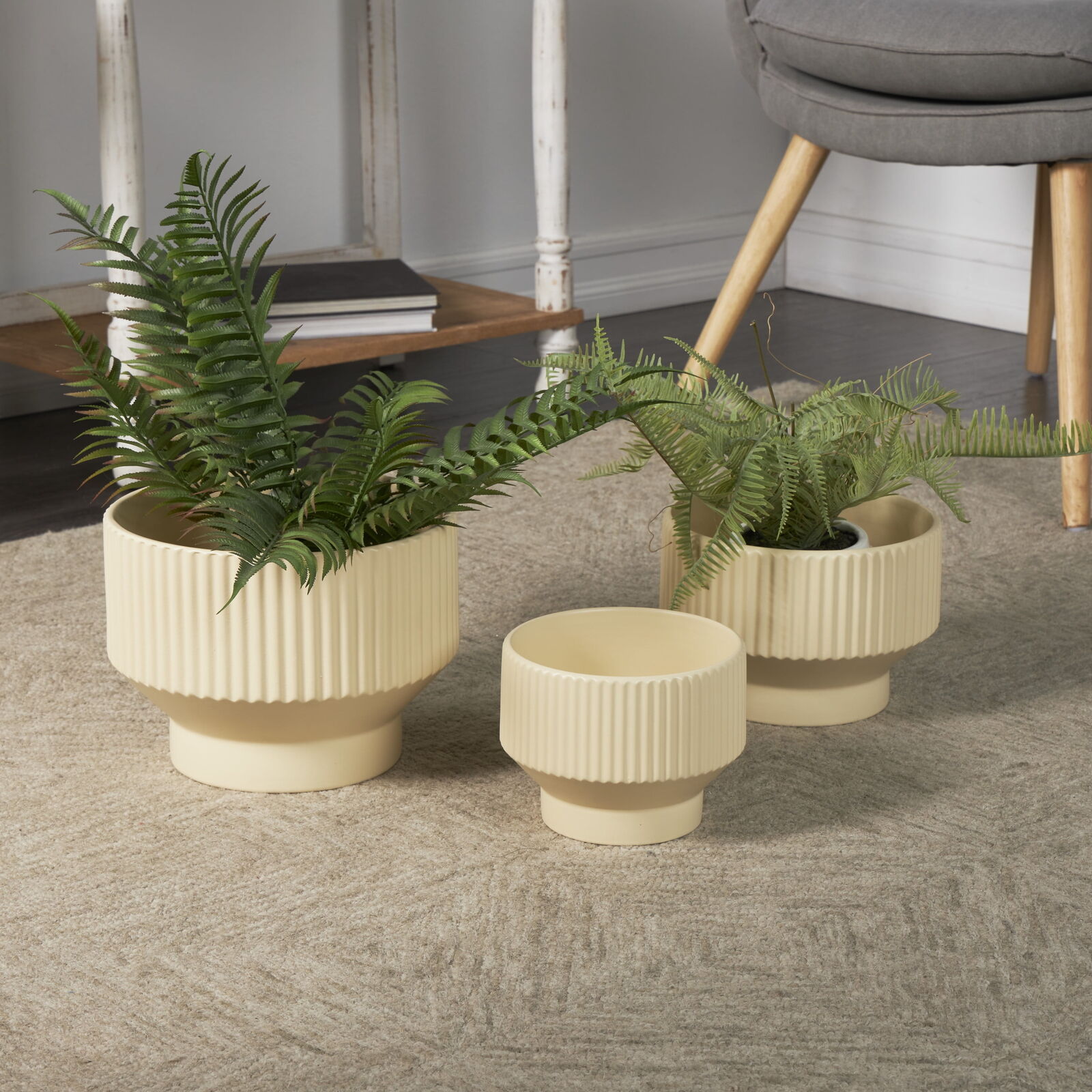 10", 8", 7"W Wide Cream Ceramic Planter with Linear Grooves and Tapered Bases Без бренда - фотография #2