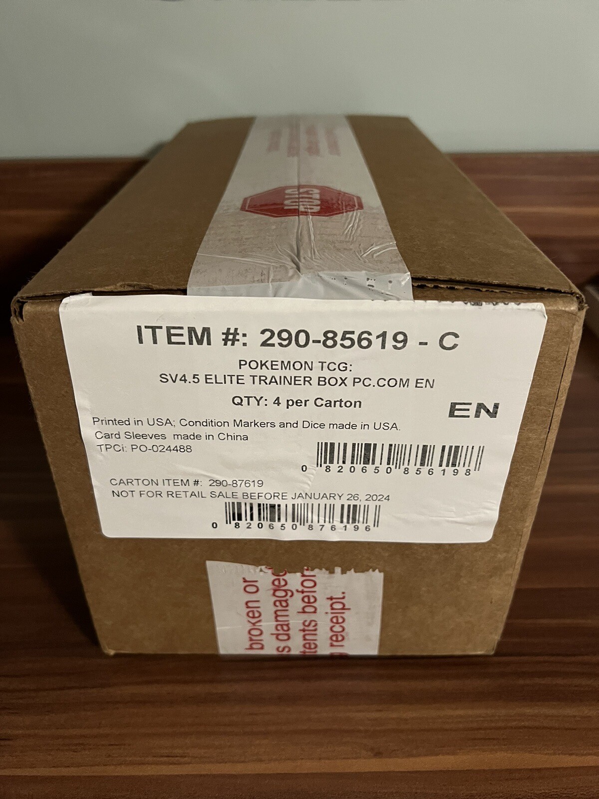 NEW Pokemon TCG Scarlet & Violet Paldean Fates Pokemon Center ETB SEALED CASE Без бренда