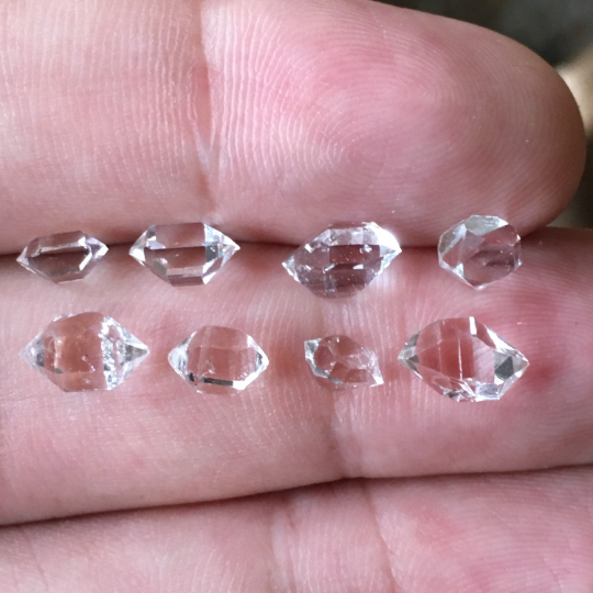 24 pcs Herkimer diamond crystals , 5 to 7 mm Без бренда
