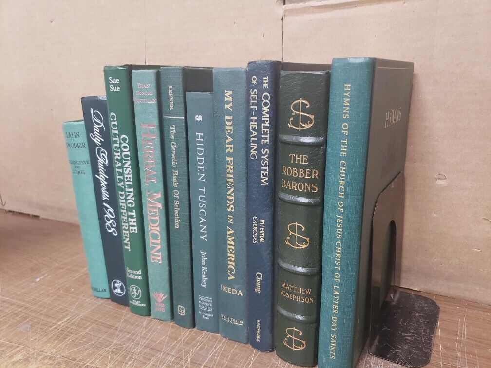 Lot of 6 Hardcover GREEN Shades Books for Staging Prop Decor Gold Silver Lettrng Без бренда - фотография #5