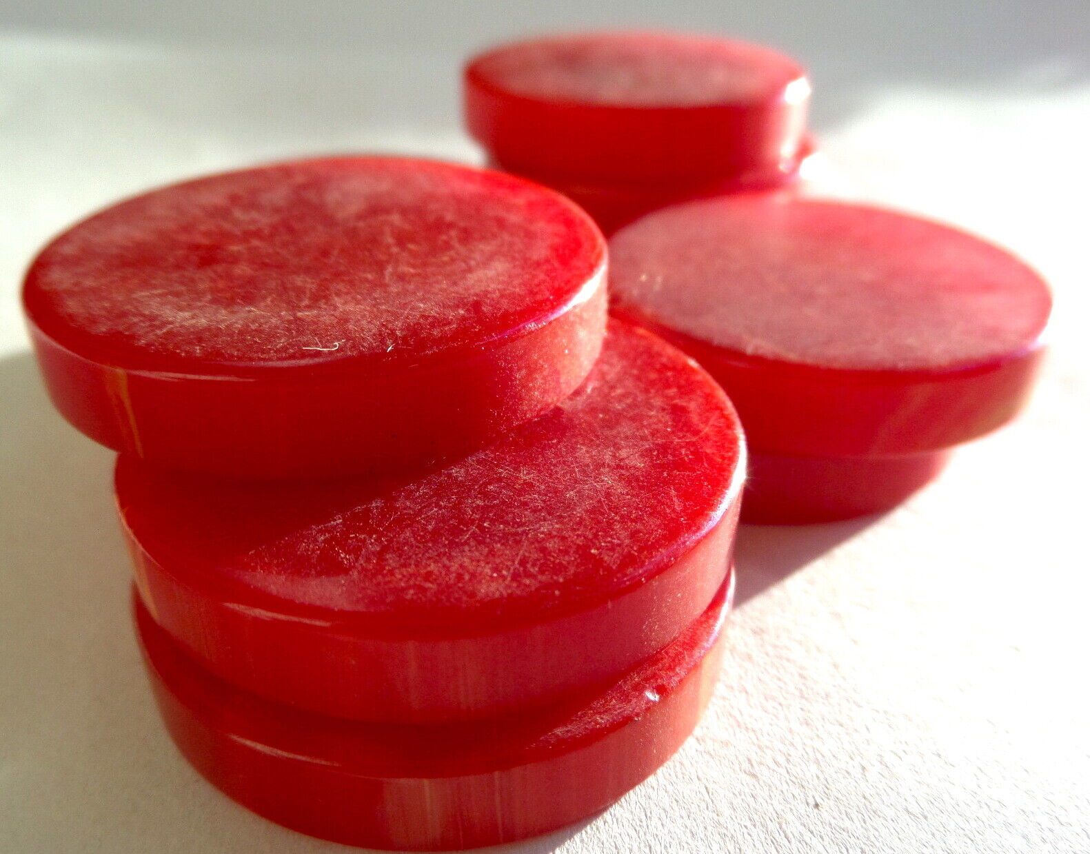 LOT 10 CATALIN Backgammon Red Marbeized 30mm x 5mm Thick (1.1/8 in) by Bakelite Без бренда - фотография #3