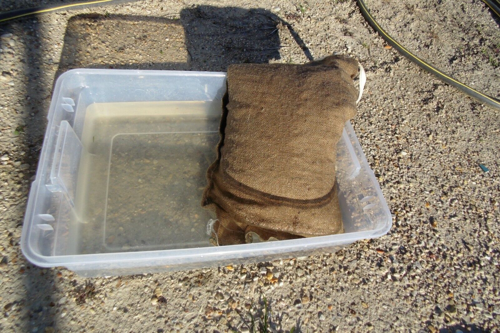 Wholesale Bulk Lot Of 100 Flood Protection Sandless Sandbag Kits Water activated HSF 8 Pc Homeowners Kit - фотография #11