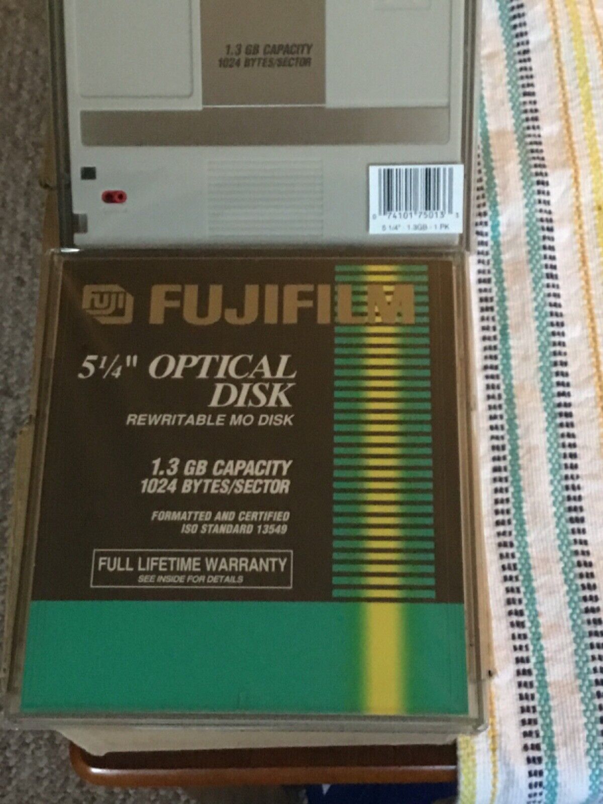 New Lot of 14 Fujifilm  5 1/4”Magneto Optical Disks Rewritable 1.3 GB Fujifilm 25305013