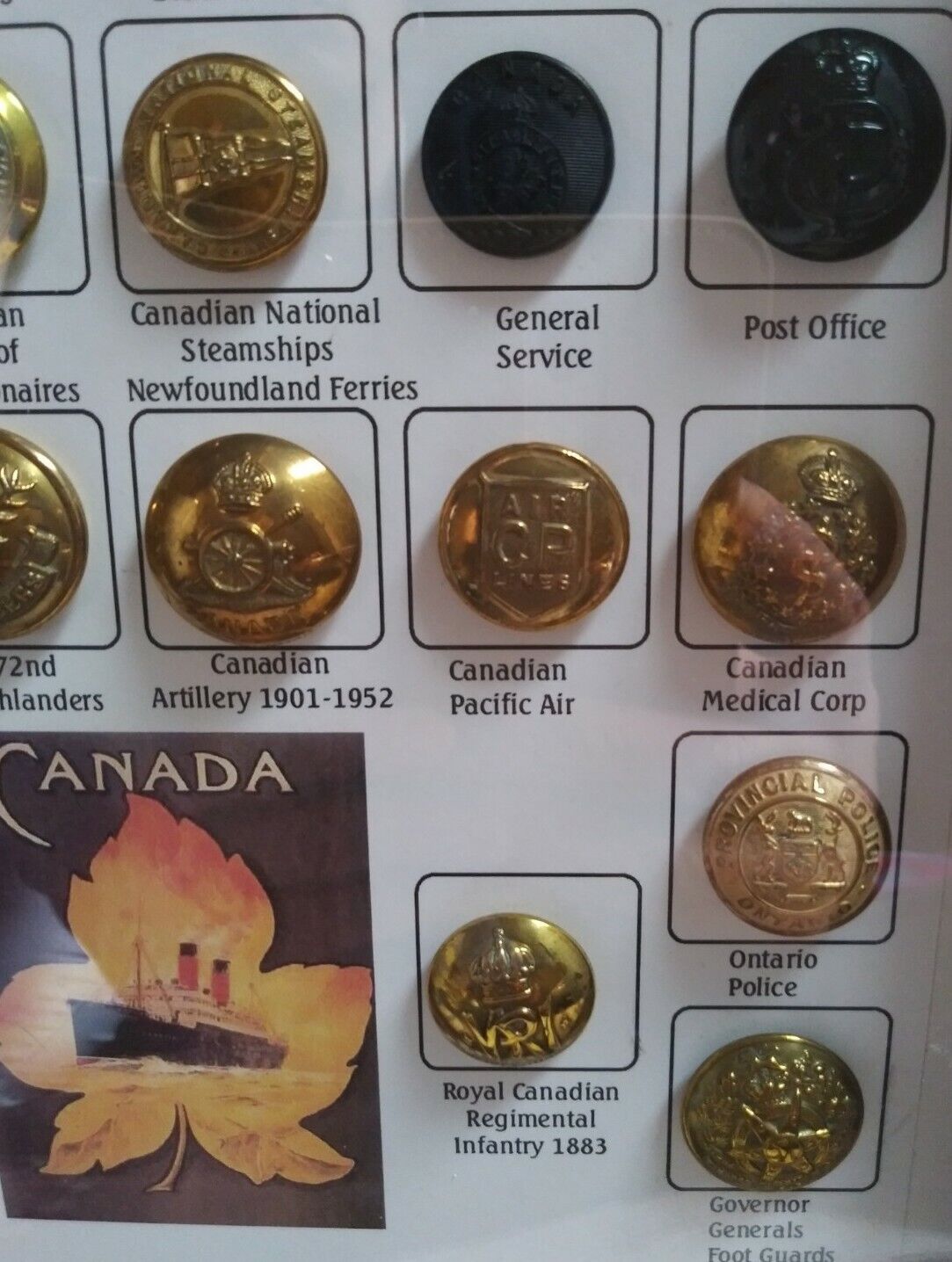 RARE Framed Collection of  30 Buttons Canada Police, Navy, Armed Forces, Customs Без бренда - фотография #4