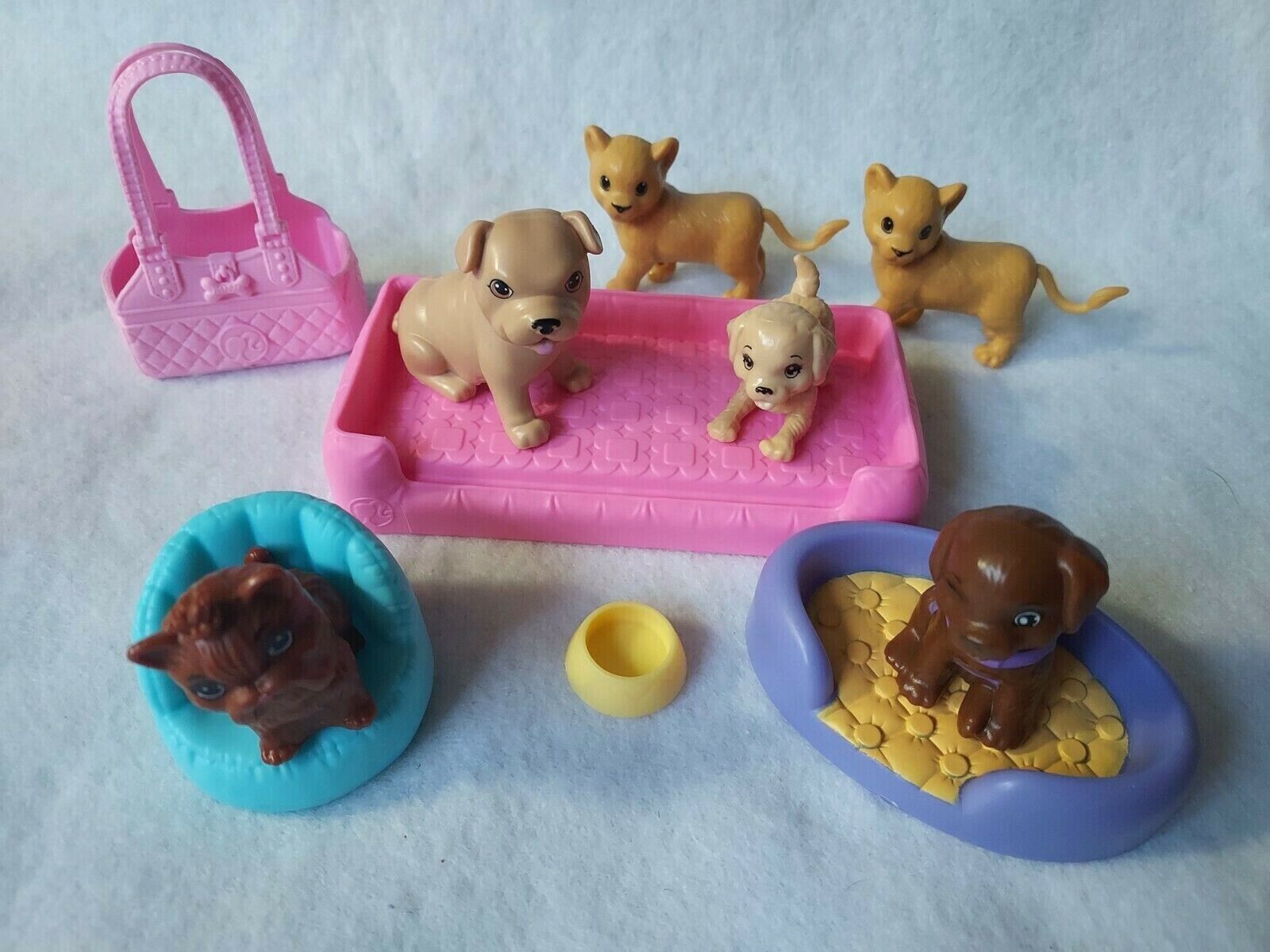 Barbie Pets and Beds & Photojournalist Lion Cubs Accessory Lot 11 pieces Mattel