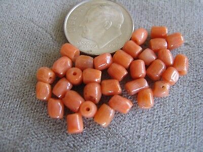 Lot of 33 Vintage Natural Italian Coral Beads Salmon 4x4mm Без бренда