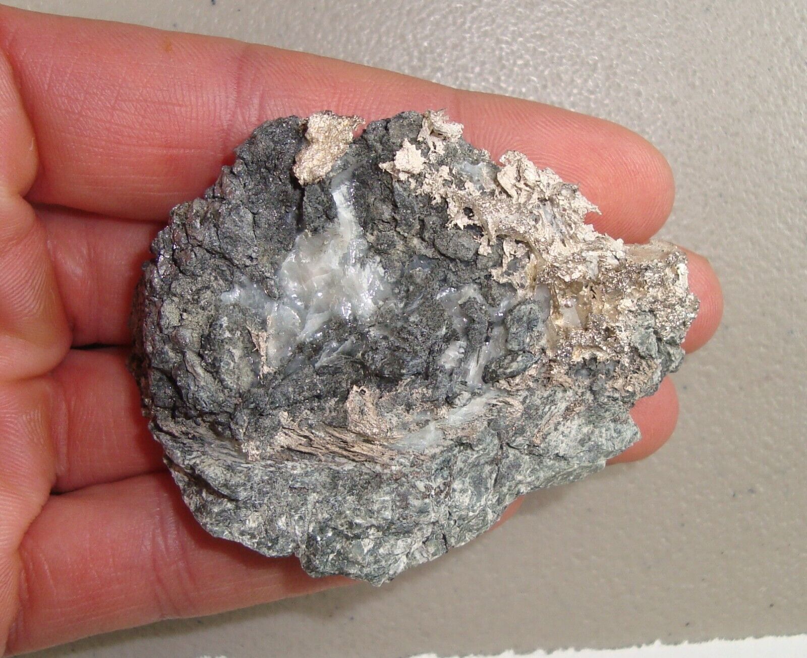 2.75" Native Crystalline Silver on Acanthite & Quartz ~ Imiter Mine, Morocco Без бренда