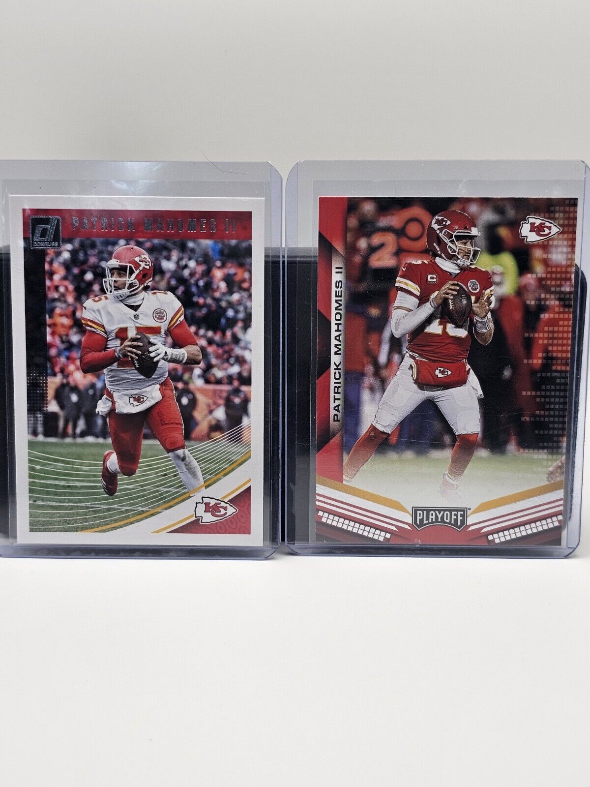 Patrick Mahomes Funko Pop! #148 with 4 Card Collection NFL Kansas City Chiefs Funko 57406 - фотография #3