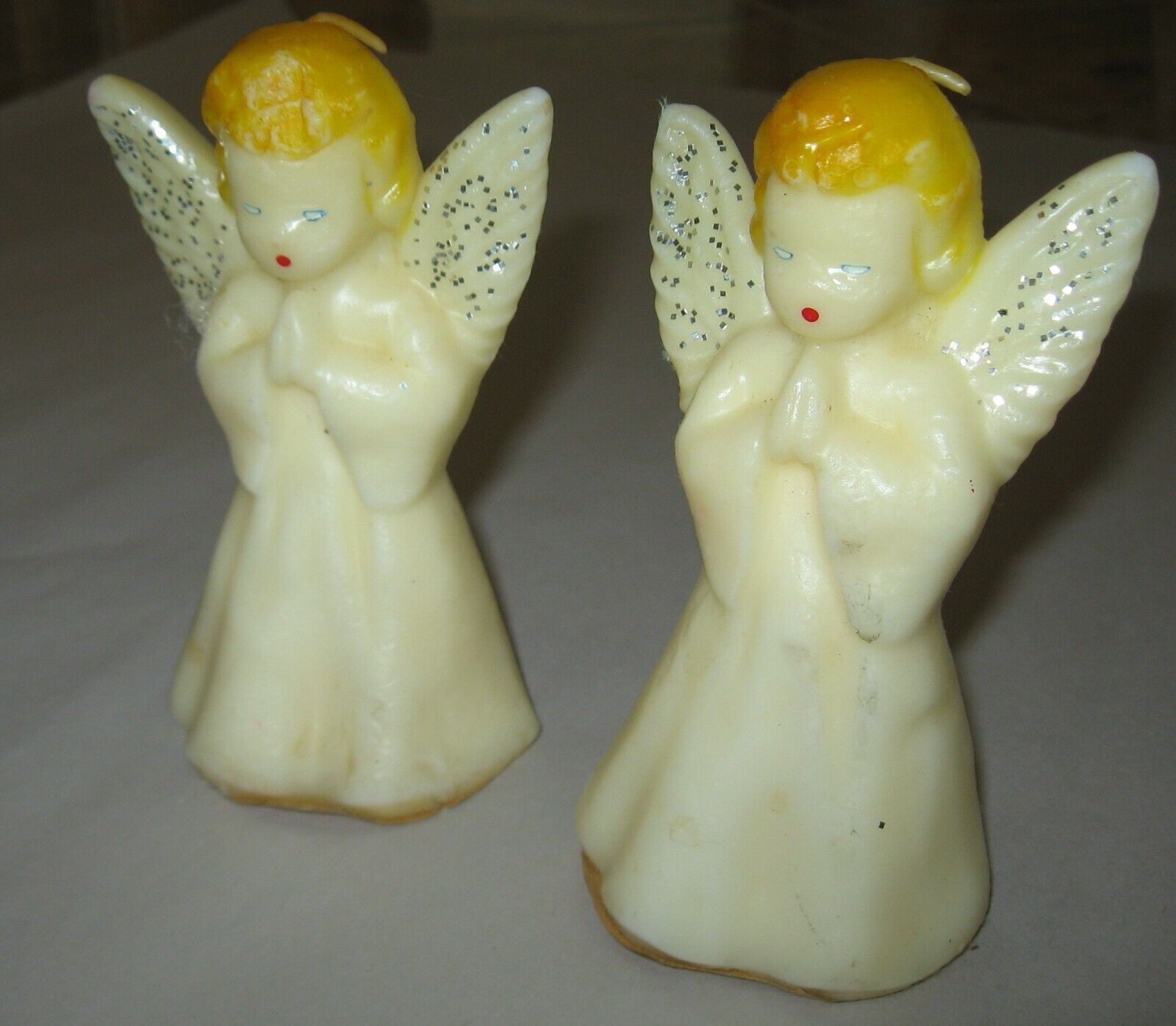 2 Vintage GURLEY Novelty 5" Praying Angel Christmas Candles Glitter Wings Unlit Gurley Novelty Co. - фотография #2