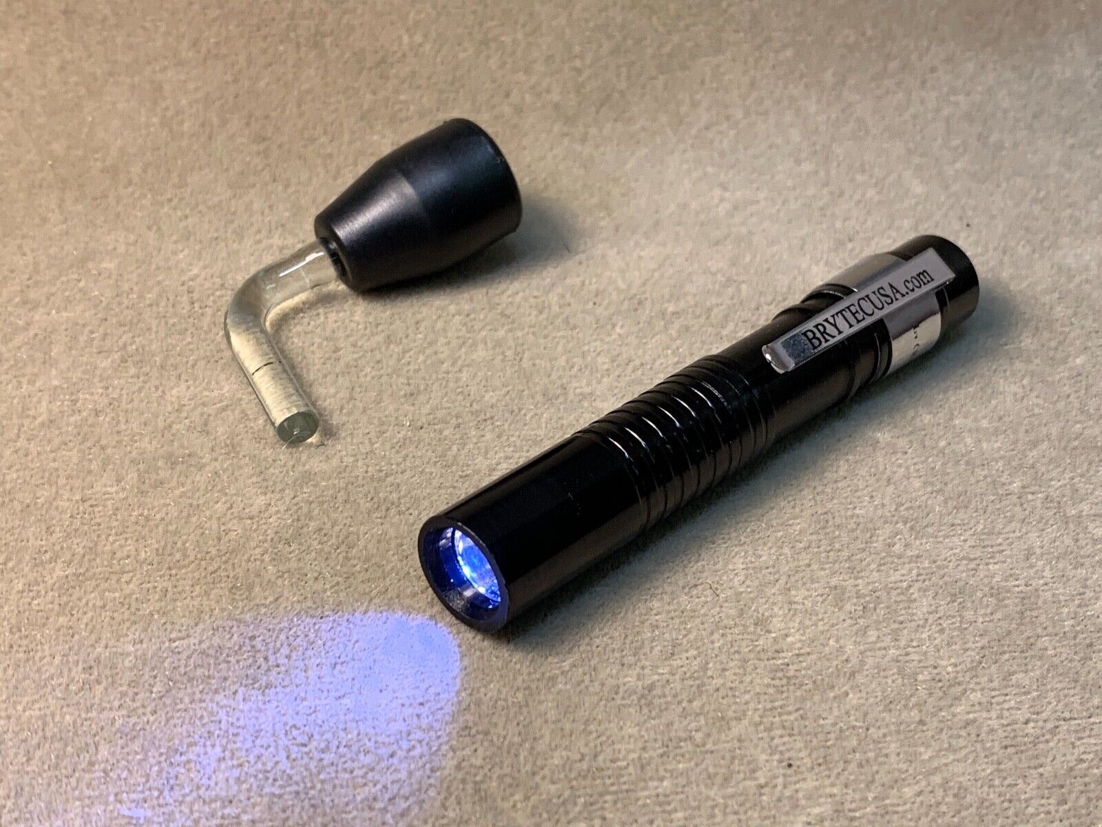Compact Bore Light (LED) Fiber Optic plus clip - NOS - 2 Each - Brytec Does Not Apply - фотография #3