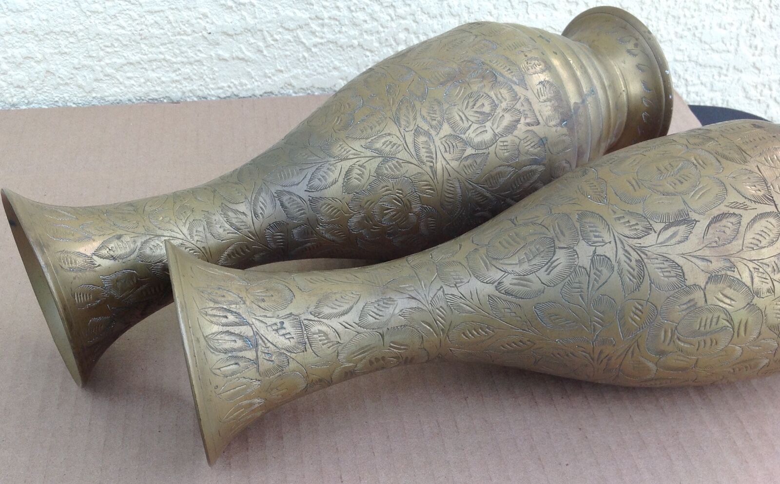 Brass India Vase pair identical, 20th century Anglo, engraved bohemian 225-BF  Без бренда - фотография #11