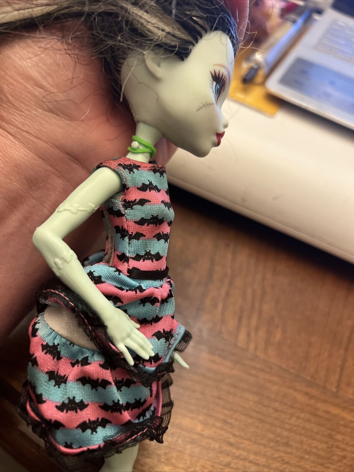 Monster High Doll W/ Dress Blue / Green eye Monster High - фотография #9