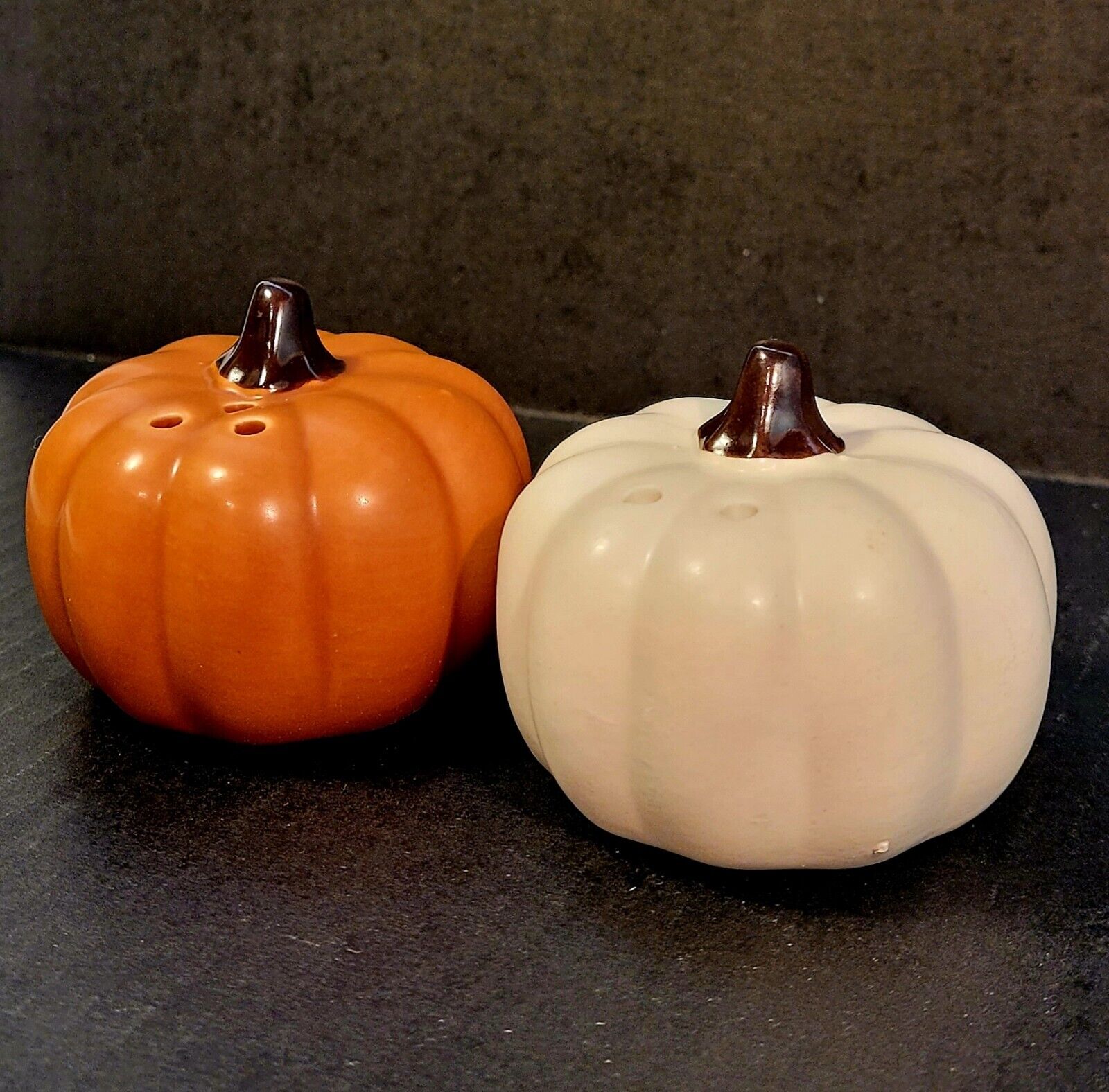 Pumpkin Salt Pepper Shakers Set New Ceramic Fall Decor Halloween Thanksgiving  Unbranded - фотография #3